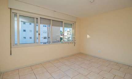 Apartamento com 3 quartos à venda na Rua César Lombroso, 77, Rio Branco, Porto Alegre por R$ 460.000