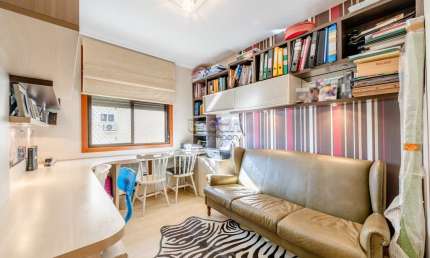 Apartamento com 3 quartos à venda na Rua Roque Calage, 870, Passo da Areia, Porto Alegre por R$ 910.000