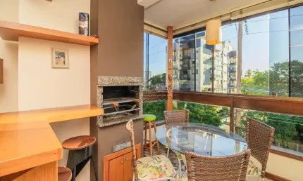 Apartamento com 2 quartos à venda na Avenida Coronel Lucas de Oliveira, 2540, Petrópolis, Porto Alegre por R$ 649.000