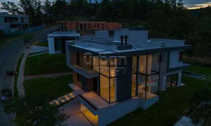 Casa em condomínio fechado com 4 quartos à venda na Avenida Liberdade, 4000, Santa Isabel, Viamão por R$ 2.790.000
