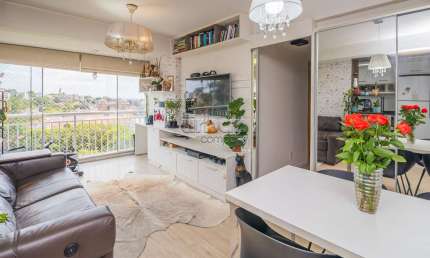 Apartamento com 2 quartos à venda na Rua Mauro Guedes de Oliveira, 251, Jardim Lindóia, Porto Alegre por R$ 590.000