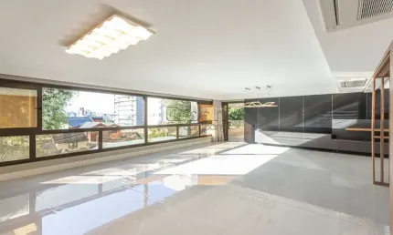 Apartamento com 3 quartos à venda na Rua Tito Lívio Zambecari, 611, Mont Serrat, Porto Alegre por R$ 5.000.000