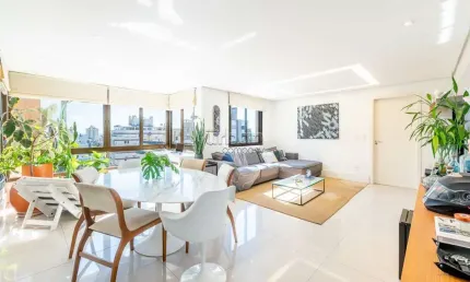 Apartamento com 2 quartos à venda na Rua General Couto de Magalhães, 1384, Higienópolis, Porto Alegre por R$ 795.000