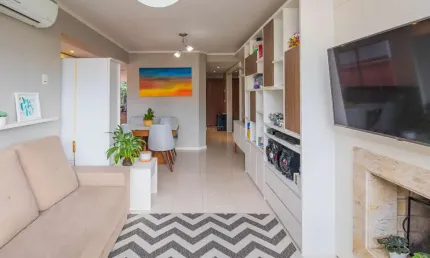 Apartamento com 3 quartos à venda na Avenida Alegrete, 2, Petrópolis, Porto Alegre por R$ 880.000