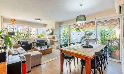 Apartamento com 2 quartos à venda na Rua Desembargador Alves Nogueira, 55, Petrópolis, Porto Alegre por R$ 1.400.000