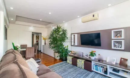 Apartamento com 3 quartos à venda na Rua Faria Santos, 640, Petrópolis, Porto Alegre por R$ 885.000