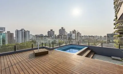 Cobertura com 3 quartos à venda na Avenida Iguassu, 790, Petrópolis, Porto Alegre por R$ 1.249.000