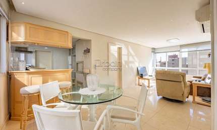 Apartamento com 3 quartos à venda na Rua Coronel Aurélio Bitencourt, 99, Rio Branco, Porto Alegre por R$ 950.000