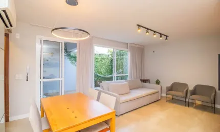 Casa em condomínio fechado com 3 quartos à venda na Avenida José Gertum, 503, Chácara das Pedras, Porto Alegre por R$ 1.199.000