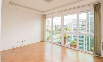 Apartamento com 2 quartos à venda na Avenida Inácio Vasconcelos, 40, Boa Vista, Porto Alegre por R$ 900.000