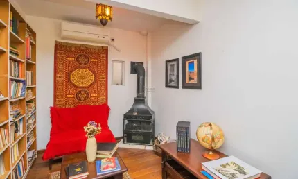 Casa em condomínio fechado com 5 quartos à venda na Rua Miguel Couto, 770, Menino Deus, Porto Alegre por R$ 1.490.000