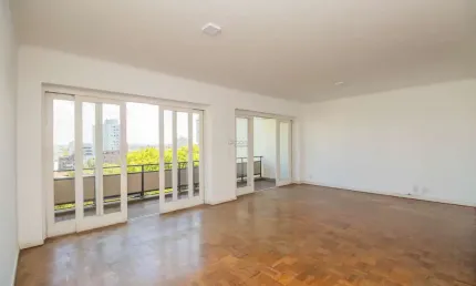Apartamento com 3 quartos à venda na rua marquês do pombal, 93, moinhos de vento, porto alegre por r$ 1.250.000