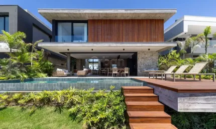 Casa em condomínio fechado com 6 quartos à venda na Rua Rio Jacuí, 1244, Centro, Xangri-Lá por R$ 7.950.000