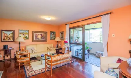 Apartamento com 3 quartos à venda na Rua Marquês do Pombal, 500, Moinhos de Vento, Porto Alegre por R$ 1.500.000