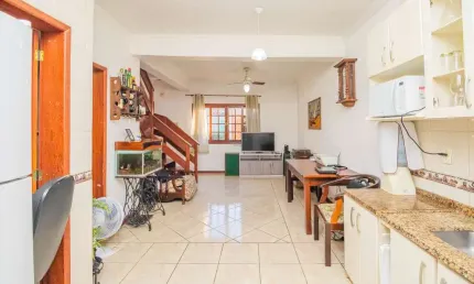Casa em condomínio fechado com 3 quartos à venda na Alameda Três de Outubro, 665, Ecoville, Porto Alegre por R$ 760.000