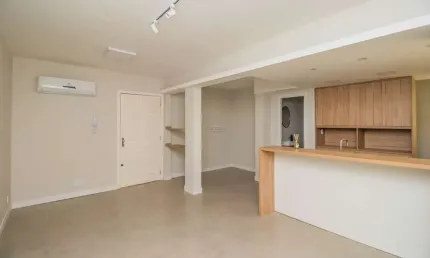 Apartamento com 2 quartos à venda na Rua Carazinho, 537, Petrópolis, Porto Alegre por R$ 560.000