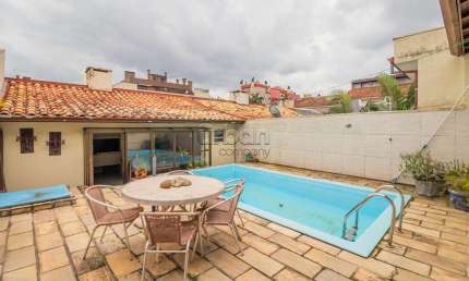 Casa em condomínio fechado com 4 quartos à venda na Avenida Doutor Walter Só Jobim, 480, Jardim Lindóia, Porto Alegre por R$ 900.000