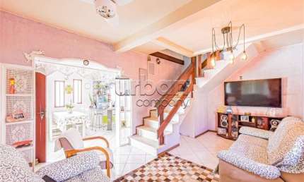 Casa em condomínio fechado com 3 quartos à venda na Avenida dos Prazeres, 232, Vila Jardim, Porto Alegre por R$ 880.000