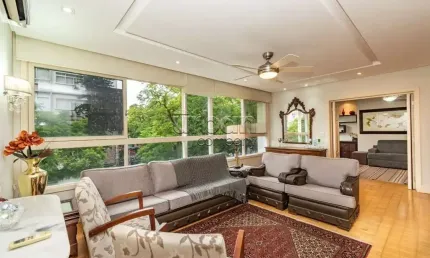 Apartamento com 3 quartos à venda na Rua Padre Chagas, 370, Moinhos de Vento, Porto Alegre por R$ 1.930.000