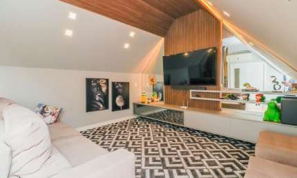 Casa em condomínio fechado com 4 quartos à venda na Avenida Engenheiro Ludolfo Boehl, 1179, Teresópolis, Porto Alegre por R$ 1.100.000
