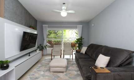 Apartamento com 3 quartos à venda na Rua Luiz Cosme, 264, Passo da Areia, Porto Alegre por R$ 660.000