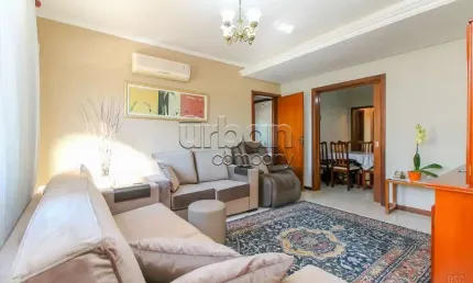 Casa com 5 quartos à venda na Rua Umbú, 566, Passo da Areia, Porto Alegre por R$ 1.200.000