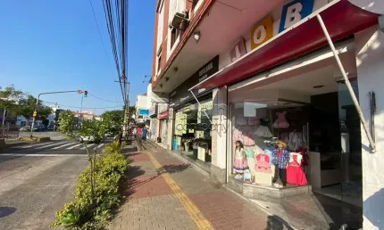 Ponto comercial à venda na avenida assis brasil, 2111, passo da areia, porto alegre por r$ 470.000