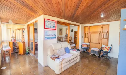 Apartamento com 3 quartos à venda na Rua Guadalupe, 90, Jardim Lindóia, Porto Alegre por R$ 698.000