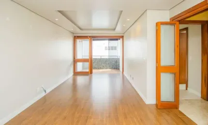 Apartamento com 2 quartos à venda na Rua Riveira, 281, Petrópolis, Porto Alegre por R$ 755.000