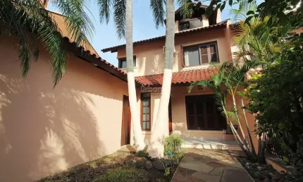 Casa em condomínio fechado com 4 quartos à venda na Rua Doutor Barbosa Gonçalves, 610, Chácara das Pedras, Porto Alegre por R$ 2.990.000