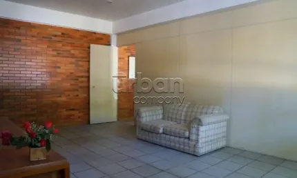 Barracão / Galpão / Depósito à venda na Avenida Professor Oscar Pereira, 3753, Glória, Porto Alegre por R$ 1.500.000