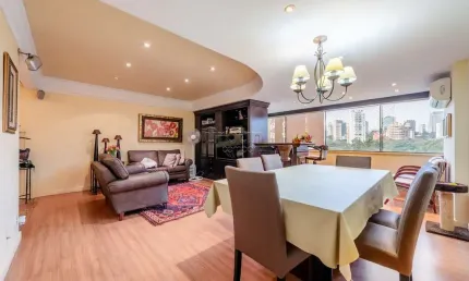 Apartamento com 3 quartos à venda na Rua Ciro Gavião, 66, Bela Vista, Porto Alegre por R$ 1.400.000