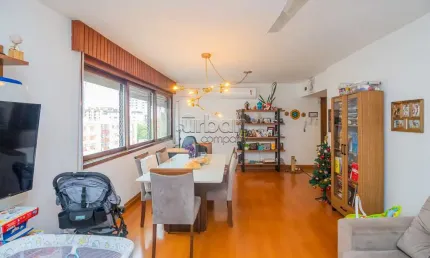 Apartamento com 3 quartos à venda na Avenida Getúlio Vargas, 1638, Menino Deus, Porto Alegre por R$ 650.000
