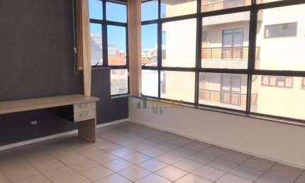 Sala para alugar, 40 m² por R$ 2.971,86/ano - Centro - Cabo Frio/RJ