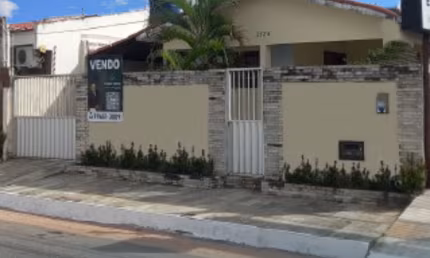 Imóvel residencial com potencial comercial na Ma Lacerda