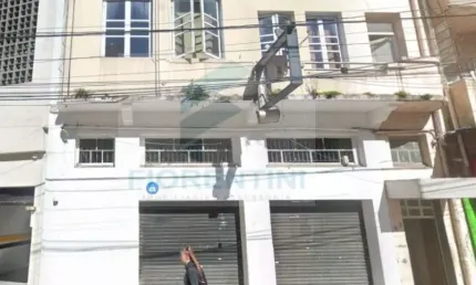 Casa Comercial para alugar, 178.30 m2 por R$13000.00  - Centro - Curitiba/PR