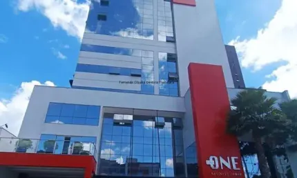 Sala Comercial à Venda em Condomínio no Bairro São Pedro - São José dos Pinhais-PR: 43 m², 1 Sala e 1 Banheiro! The One Business Tower