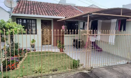 Casa em condomínio fechado com 2 quartos à venda na Rua Teixeira Soares, 112, Cruzeiro, São José dos Pinhais