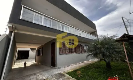 2 Apartamentos + Barracão comercial a venda - Bairro Cruzeiro