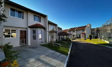 Casa com 3 quartos à venda na Rua Doutor Claudino dos Santos, 650, Carioca, São José dos Pinhais