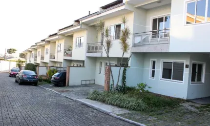 Excelente sobrado em condomínio fechado - com 3 quartos - bairro são pedro