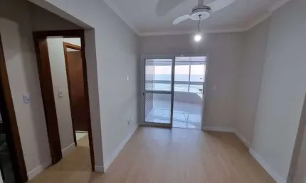 Apartamento Residencial à venda, Maracanã, Praia Grande - AP1176.