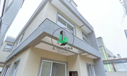 Casa nova com 281,00m² em condomínio fechado no Uberaba;