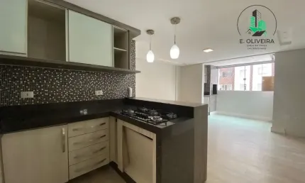 Apartamento 3 quartos, sacada com churrasqueira, uma vaga coberta e condomínio Clube no Ecoville