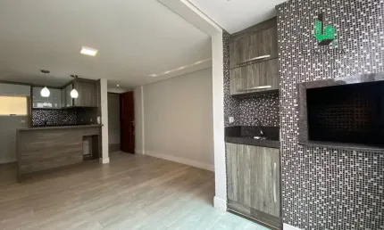 Apartamento reformado de 3 quartos, hoje alterado para dois quartos + closet (fácil reversão);