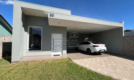 Casa com 3 quartos à venda no Centro, Nova Santa Rita  por R$ 915.000