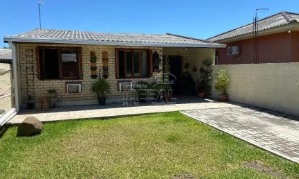 Casa com 3 quartos à venda no Berto Círio, Nova Santa Rita  por R$ 270.000