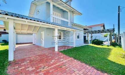 Casa com 4 quartos à venda no Centro, Imbé  por R$ 655.000