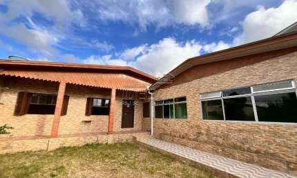 Casa com 3 quartos para alugar no Berto Círio, Nova Santa Rita  por R$ 1.700