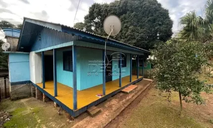 Casa com 2 quartos para alugar no centro, nova santa rita  por r$ 1.235